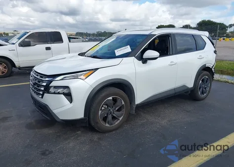 2025 Nissan Rogue Sv Fwd z USA, uszkodzony, nr VIN 5N1BT3BA6SC676599